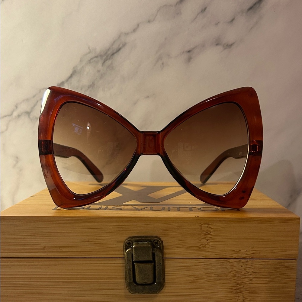 Source Unknown Oversized Brown Bow Shaped Sunglasses